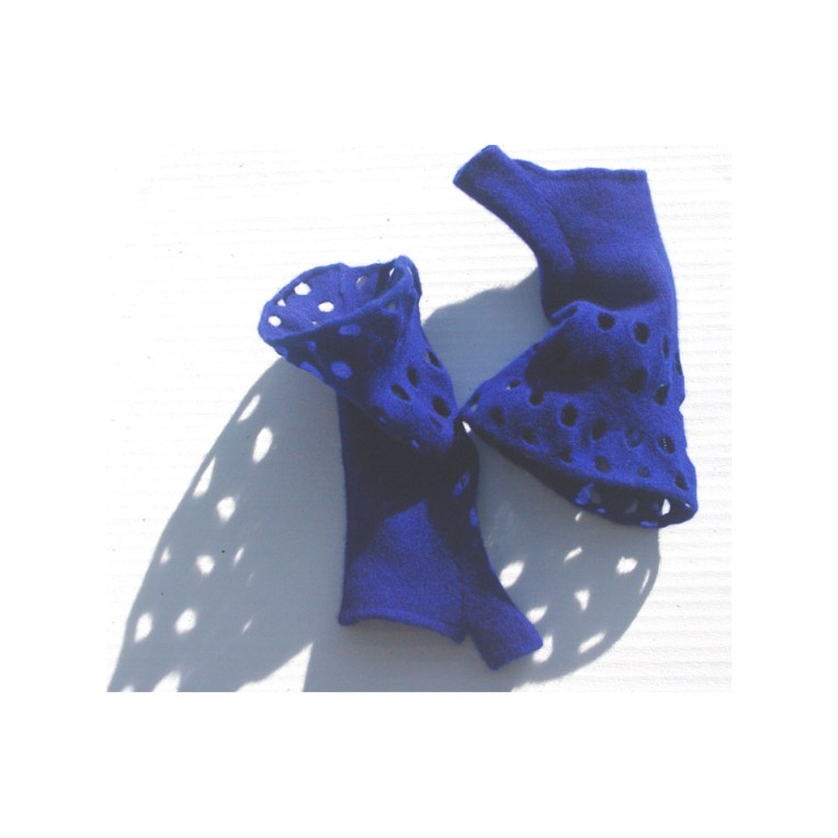 Machine knitted, dyed, felted gauntlet gloves.